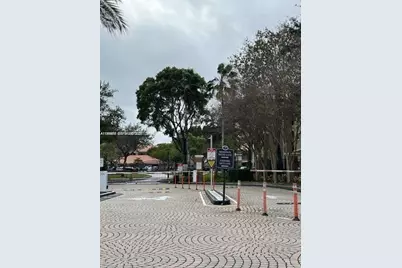 200 SW 117th Ter #10306, Pembroke Pines, FL 33025 - Photo 20