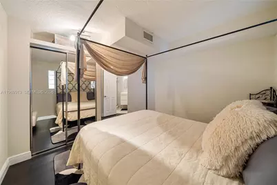 2750 NE 183rd St #401, Aventura, FL 33160 - Photo 10