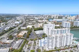 2750 NE 183rd St, Aventura, FL 33160 - Photo 24