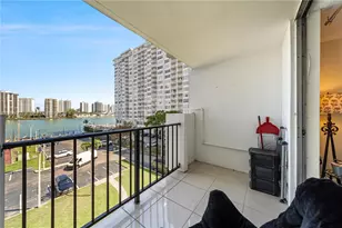 2750 NE 183rd St, Aventura, FL 33160 - Photo 14