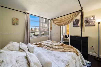 2750 NE 183rd St #401, Aventura, FL 33160 - Photo 8