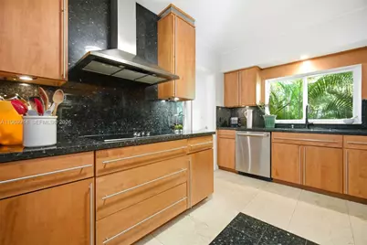 3730 Solana Rd, Miami, FL 33133 - Photo 40