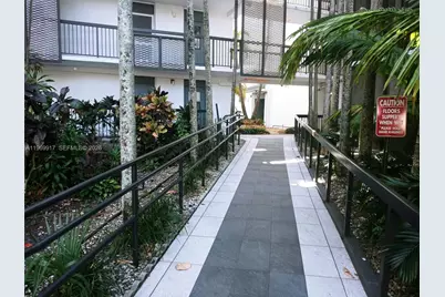 20400 W Country Club Dr #209, Aventura, FL 33180 - Photo 18