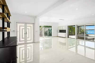 1101 S Shore Dr #0, Miami Beach, FL 33141 - Photo 6