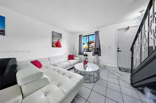 1923 SW 107th Ave, Miami, FL 33165 - Photo 4