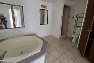 19800 SW 180th Ave, Miami, FL 33187 - Photo 4