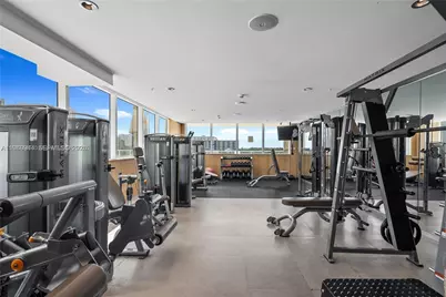 400 Sunny Isles Blvd #2004, Sunny Isles Beach, FL 33160 - Photo 28