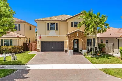 10445 SW 226th St, Cutler Bay, FL 33190 - Photo 2