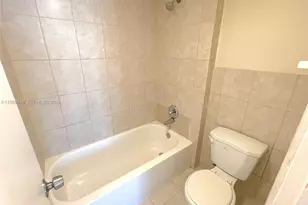704 SE 2nd Ave, Deerfield Beach, FL 33441 - Photo 8