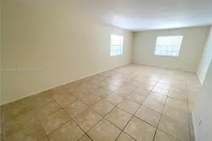 704 SE 2nd Ave, Deerfield Beach, FL 33441 - Photo 4