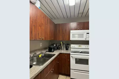 10000 NW 80th Ct #2433, Hialeah Gardens, FL 33016 - Photo 1