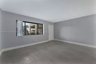 1430 W Meadows Cir W, Boynton Beach, FL 33436 - Photo 6