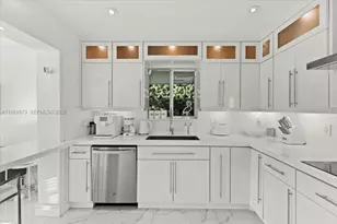 12930 Oleander Rd, North Miami, FL 33181 - Photo 12
