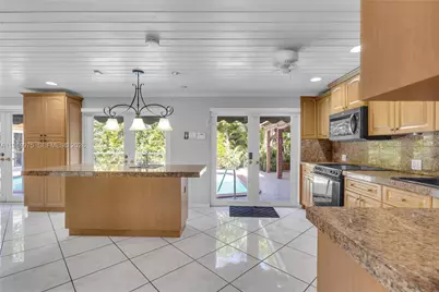 7941 SW 18th Ter, Miami, FL 33155 - Photo 18