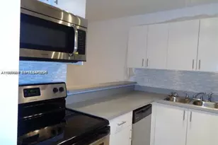 15205 NE 6th Ave, Miami, FL 33162 - Photo 2