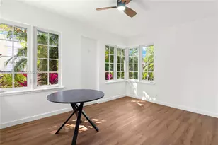 1009 Meridian Ave, Miami Beach, FL 33139 - Photo 2
