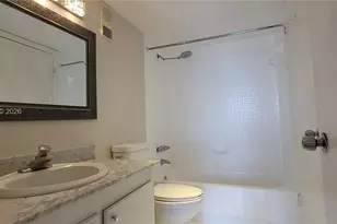 1300 NE Miami Gardens Dr, Miami, FL 33179 - Photo 20