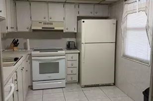 301 SE 3rd St, Dania Beach, FL 33004 - Photo 10