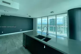 1080 Brickell Ave, Miami, FL 33131 - Photo 8