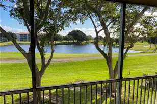 301 SW 135th Ave, Pembroke Pines, FL 33027 - Photo 2