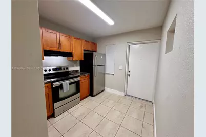 95 NE 41st St #L165, Oakland Park, FL 33334 - Photo 6