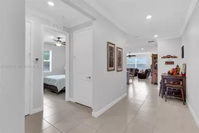 548 SE Plumeria Dr, Port Saint Lucie, FL 34984 - Photo 8