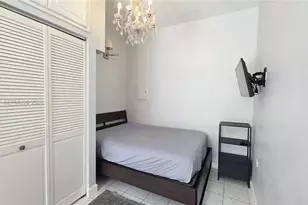 1105 NE 119th St, Biscayne Park, FL 33161 - Photo 4