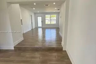 17860 SW 112th Ct, Miami, FL 33157 - Photo 2