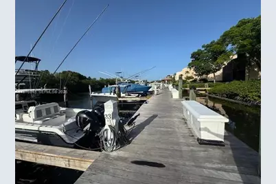 6200 SW 152nd St, Palmetto Bay, FL 33157 - Photo 6