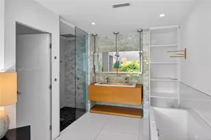 1000 N Shore Dr, Miami Beach, FL 33141 - Photo 32