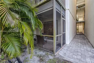 8931 N New River Canal Rd, Plantation, FL 33324 - Photo 44