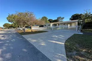 1910 NW 191st St, Miami Gardens, FL 33056 - Photo 42