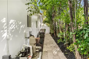 2037 Windward Dr, Lauderdale by the Sea, FL 33062 - Photo 48