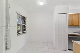 12701 SW 13th St, Pembroke Pines, FL 33027 - Photo 8