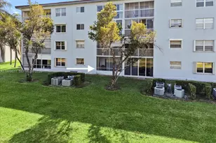 12701 SW 13th St, Pembroke Pines, FL 33027 - Photo 22