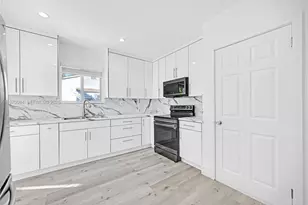 876 NE 81st St, Miami, FL 33138 - Photo 20