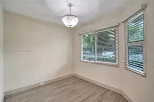 12750 SW 4th Ct, Pembroke Pines, FL 33027 - Photo 6