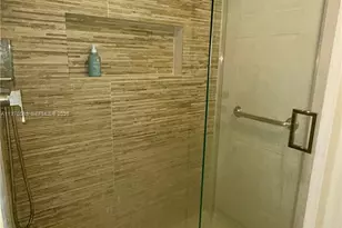 1040 Sandalwood Ln, Weston, FL 33326 - Photo 12