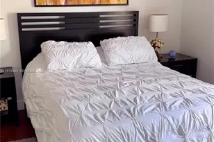 1040 Sandalwood Ln, Weston, FL 33326 - Photo 24