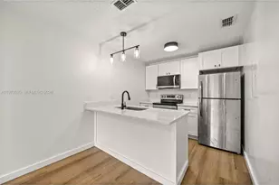 5305 SE 28th Ln, Ocala, FL 34480 - Photo 1