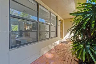 3035 Hayes St, Hollywood, FL 33021 - Photo 4