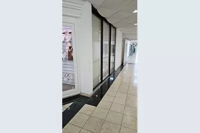 777 NW 72nd Ave #1109, Miami, FL 33126 - Photo 4