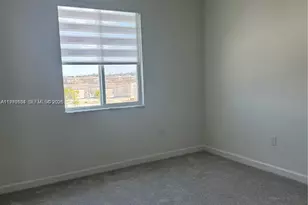 621 SE 13th St Cir, Homestead, FL 33034 - Photo 8