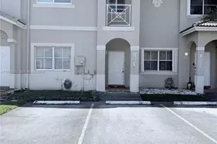 16618 NW 73rd Ave, Miami Lakes, FL 33014 - Photo 2