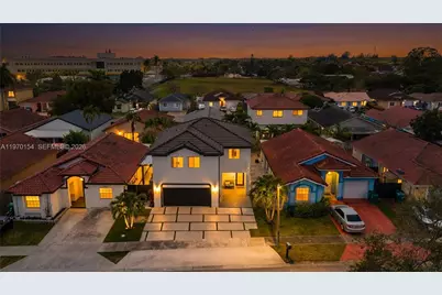14276 SW 177th St, Miami, FL 33177 - Photo 2