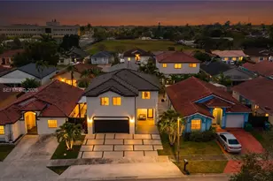 14276 SW 177th St, Miami, FL 33177 - Photo 2