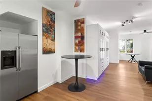 1009 Meridian Ave, Miami Beach, FL 33139 - Photo 14