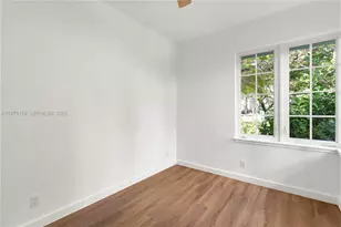 1009 Meridian Ave, Miami Beach, FL 33139 - Photo 16