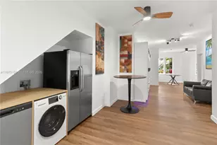 1009 Meridian Ave, Miami Beach, FL 33139 - Photo 14