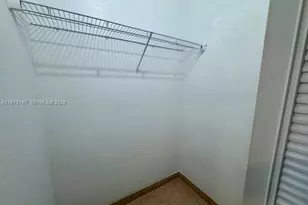 1010 NW 2nd Ave, Hallandale Beach, FL 33009 - Photo 10